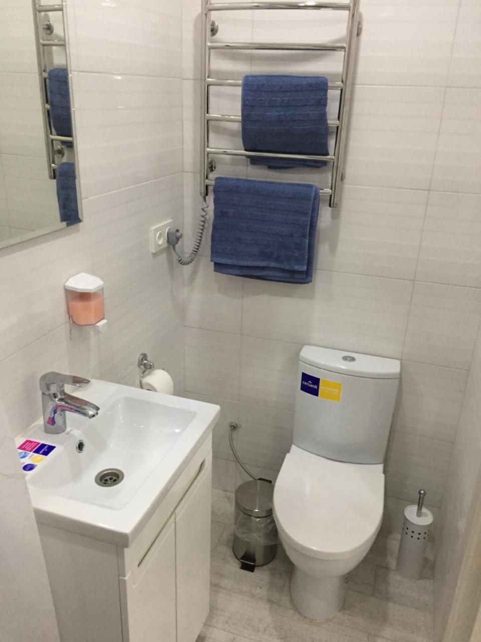 خيرسون Small Underground Apartment At The Center المظهر الخارجي الصورة